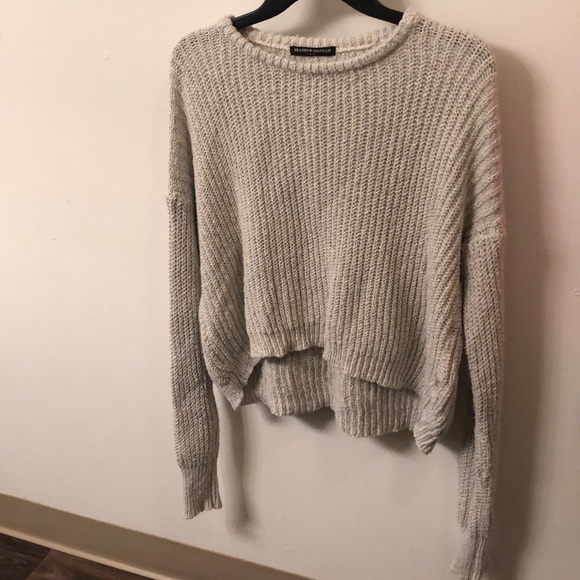 Sweater - Picture 1 of 1